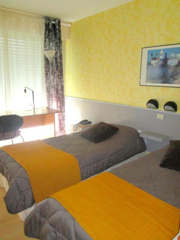 Logis Les Gravades Ussel Hotel