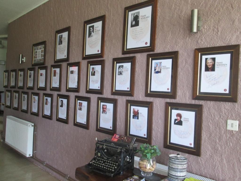 Hotel Logis Les Gravades Ussel 3*